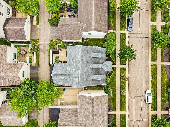 4th image of 7223 Normanton Dr