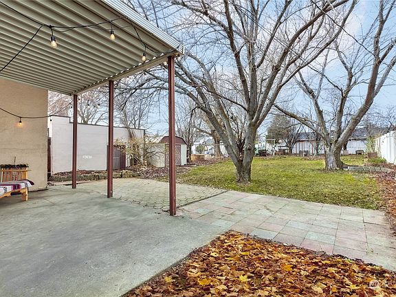 2nd image of 212 N 36th Avenue