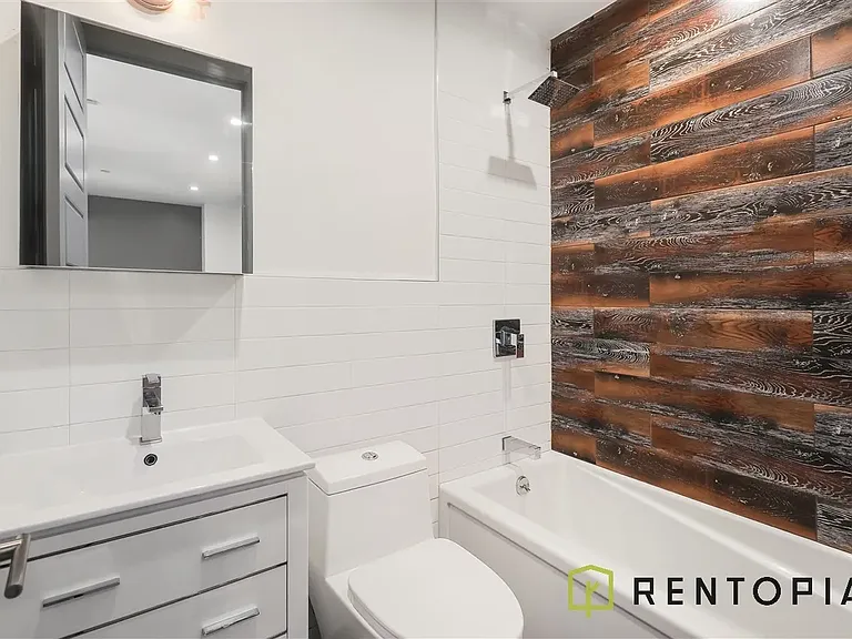 855 De Kalb Ave #102G — Photo 6