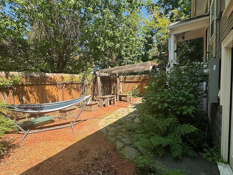 634 NE 28th Ave — Photo 46