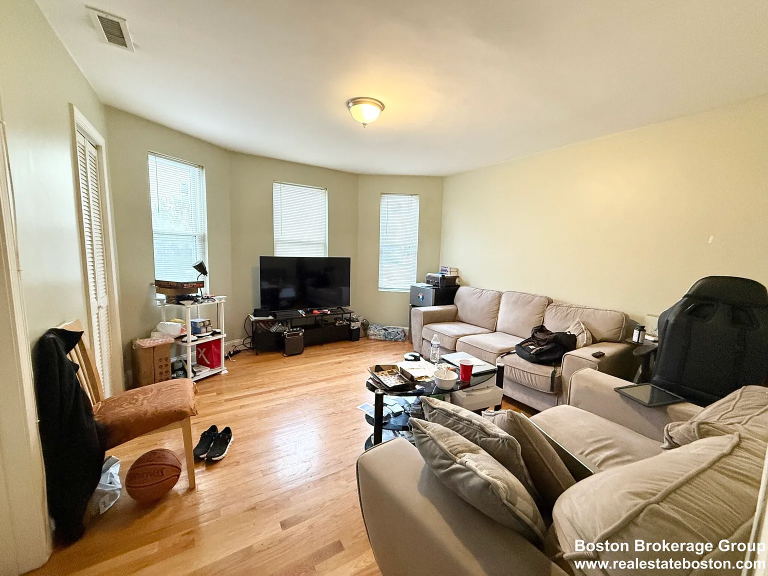 3 bed, $3,225 — Photo 4