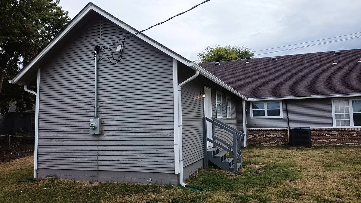 jpg - 5742 S Quincy Ave