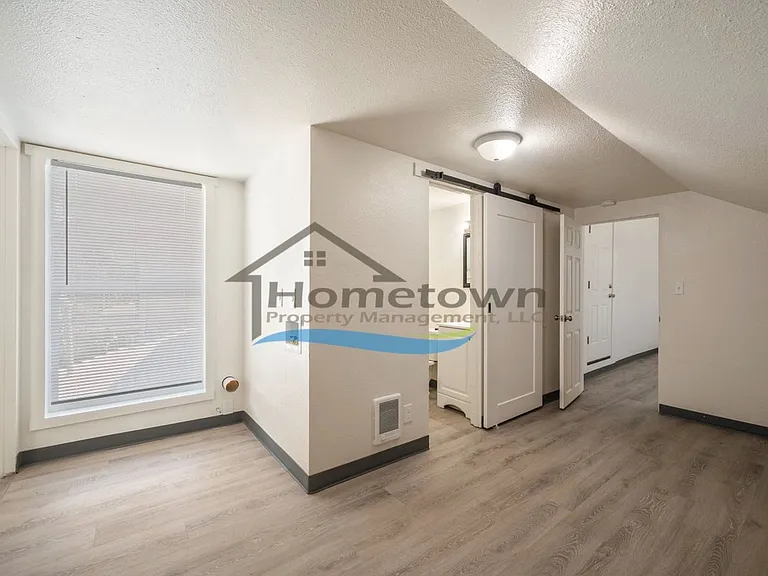 510 N 4th St — Photo 42