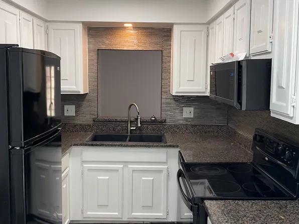 2912 La Villas Dr APT 204, Knoxville, TN 37917