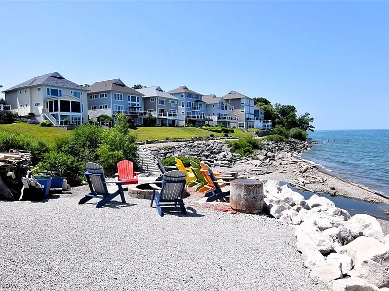 170 Larimar Dr — Photo 34