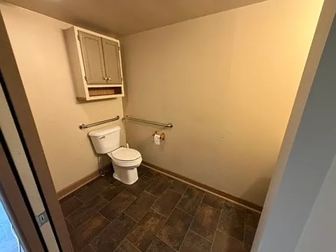 4 E Main St #2 — Photo 8