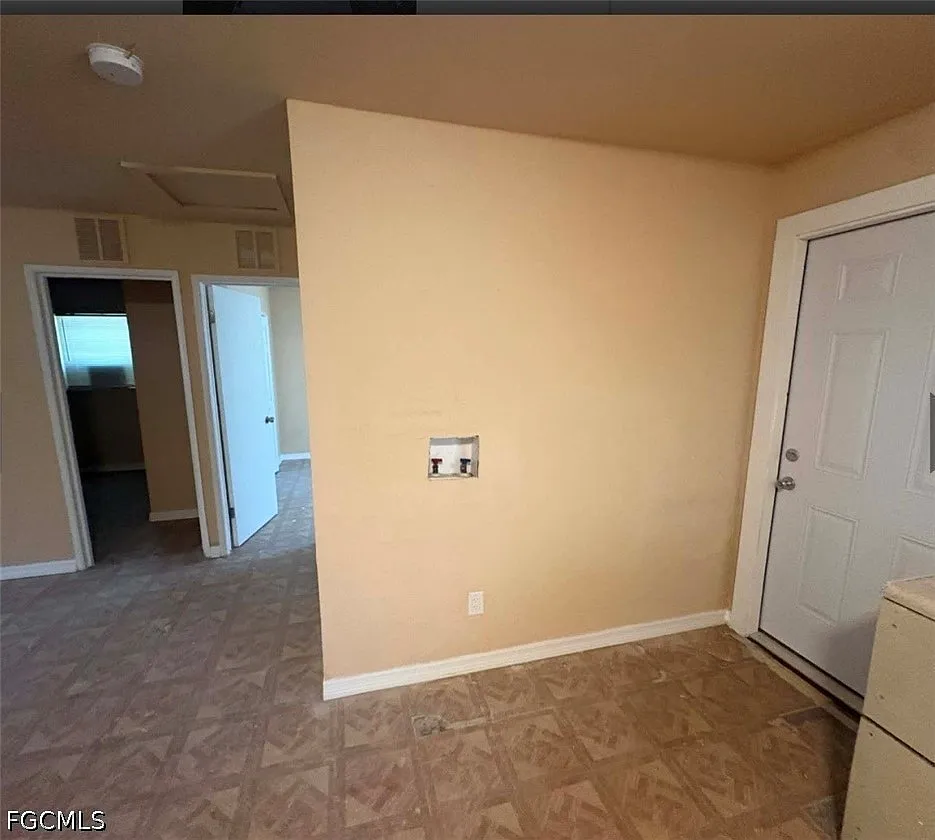 2 bed, 1.0 bath, 720 sqft, $995 — Photo 4