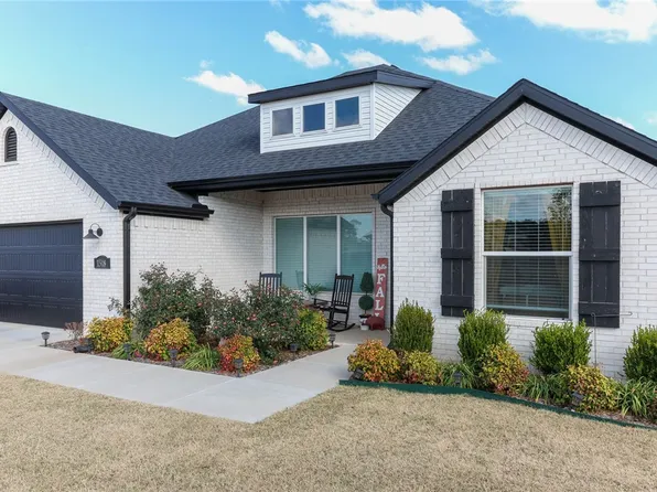 1518 N Pershing St, Fayetteville, AR 72704