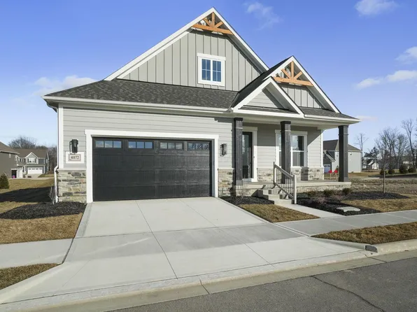 4072 Captains Cir, Lewis Center, OH 43035