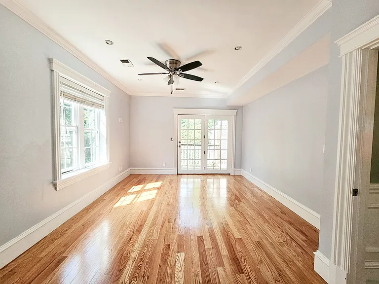127 Nonantum St #3 — Photo 10