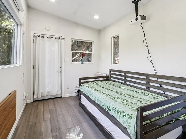 432 Fernwood Pacific Dr — Photo 22
