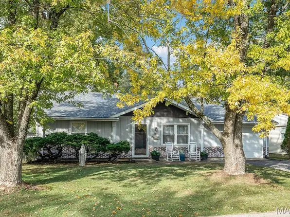 404 Willow Dr, O Fallon, IL 62269