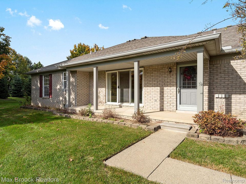 1st image of 48489 Hudson Bay Ct #124