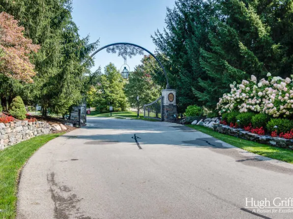 5358 Balsam Hill Ct SE, Grand Rapids, MI 49546