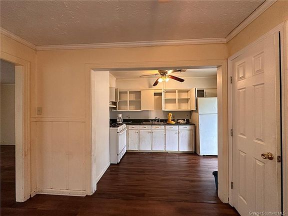 3rd image of 2021 2nd St