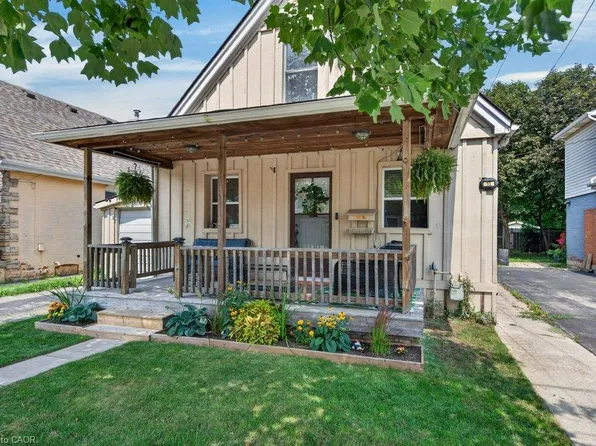 15 Crockett St, Hamilton, ON L8V 1G8