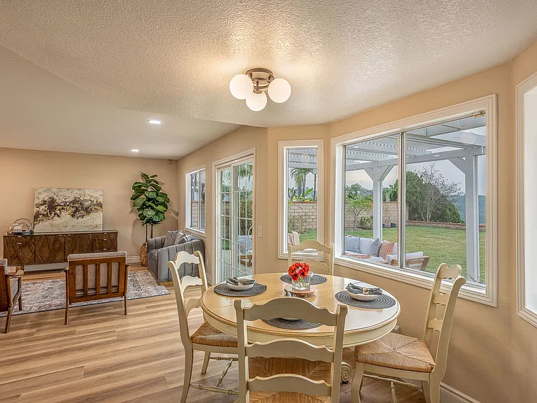 753 View Ln — Photo 10