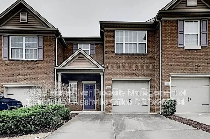 1221 Bainbridge Dr