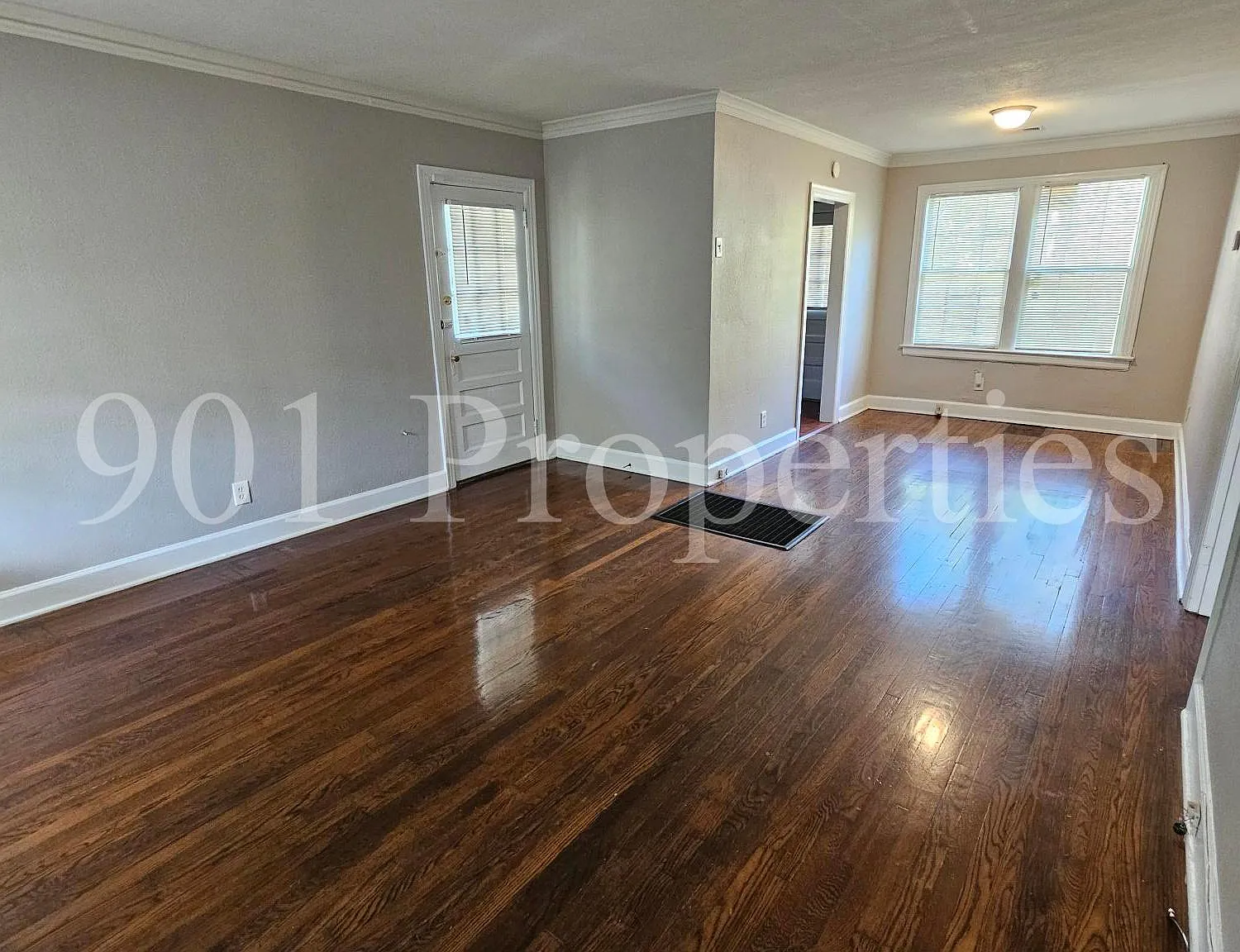 2 bed, 909 sqft, $1,300 — Photo 3