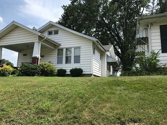 3rd image of 1010 Clairmont Ave