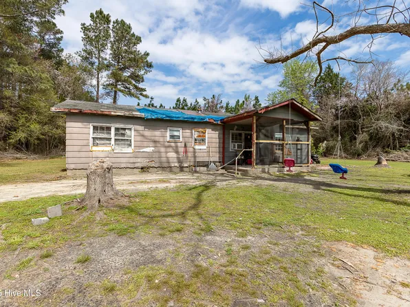 524 Luther Banks Road, Richlands, NC 28574