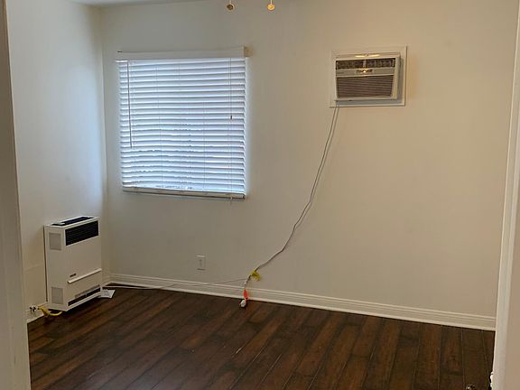 Small Bedroom/Office