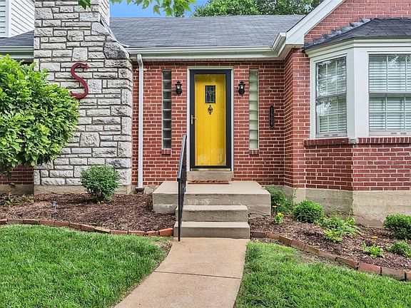 4th image of 1604 Holly Dr