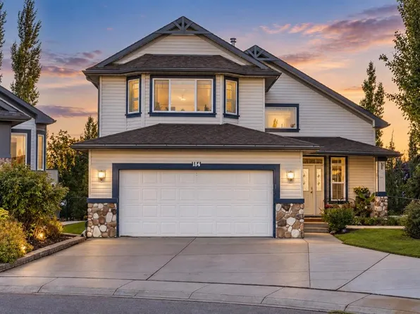 184 E Cove Cres, Chestermere, AB T1X 1J6