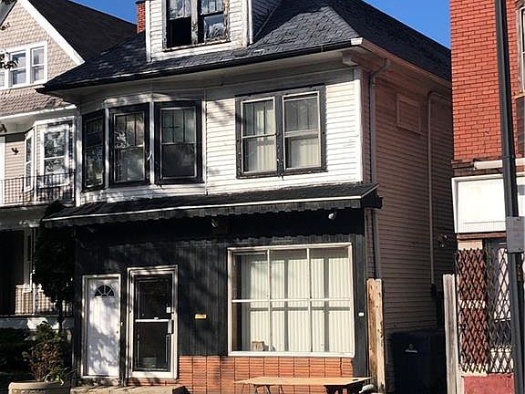 5th image of 266 E Delavan Ave