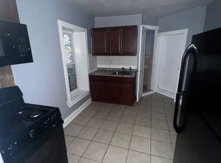 131 W 54th St #BASEMENT, Bayonne, NJ 07002