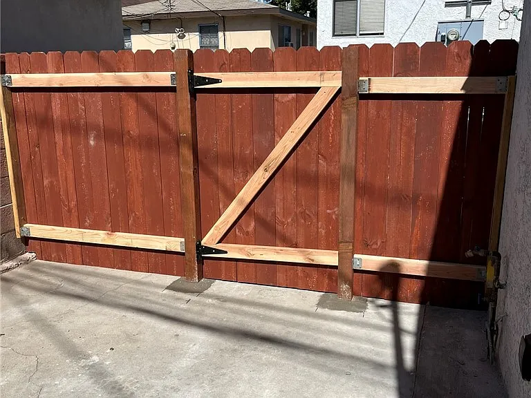 8939 Elizabeth Ave #E — Photo 10