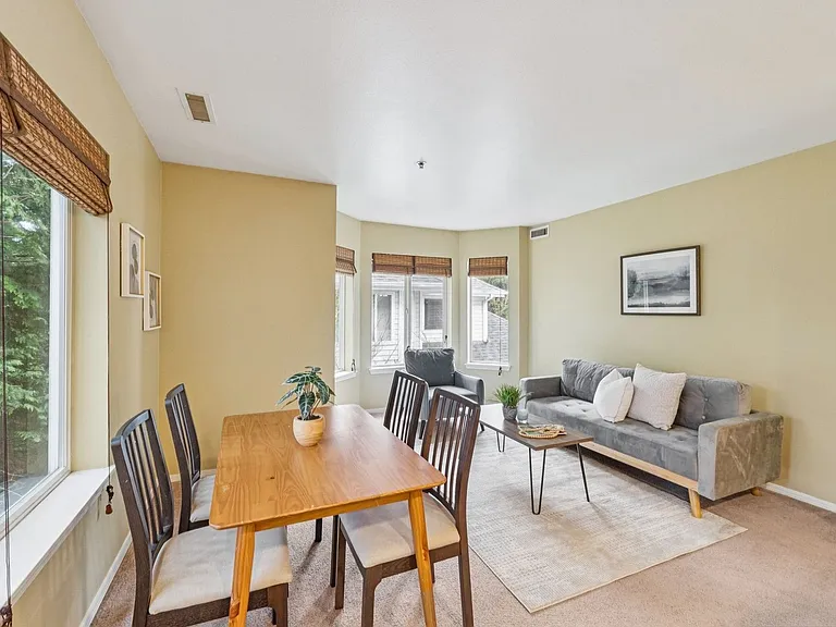 16219 Northup Way #C201 — Photo 9