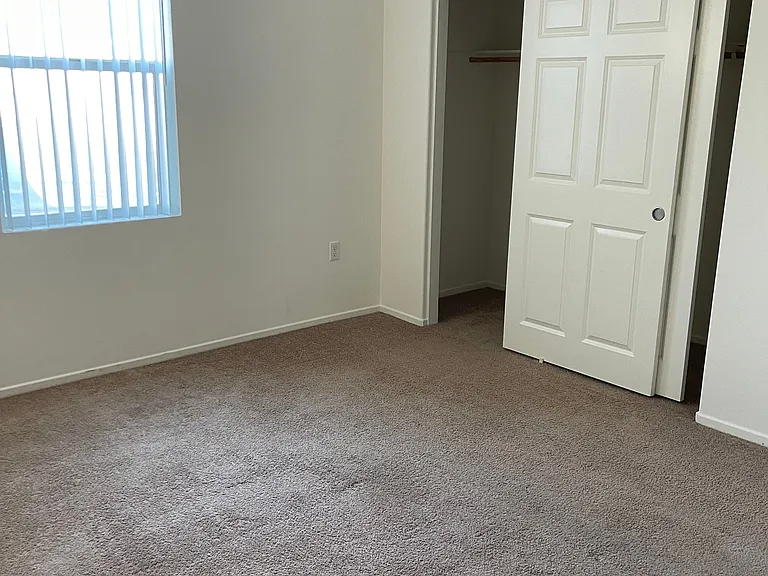 Waterstone Apartments — Photo 8