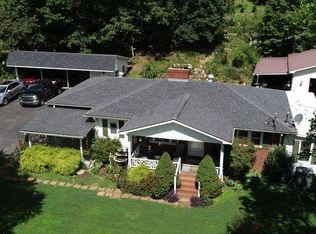 345 NE Pine St, Mount Airy, NC 27030