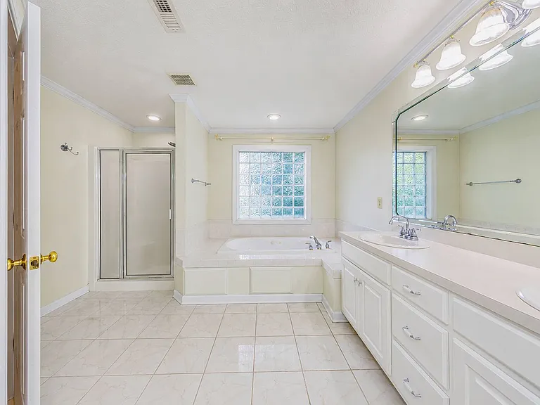 3948 Penzance Pl — Photo 15