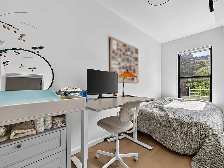 187 Washington Ave #3 — Photo 7