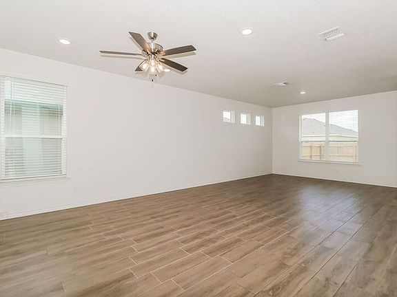 5th image of 2220 Hornbeam St