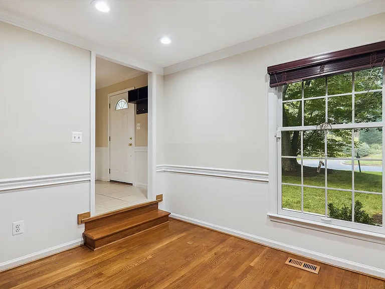 9309 Langford Ct — Photo 24