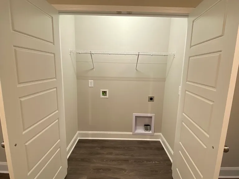 1023 Glenkirk Dr — Photo 10