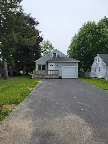 145 River Meadow Dr Photo 1
