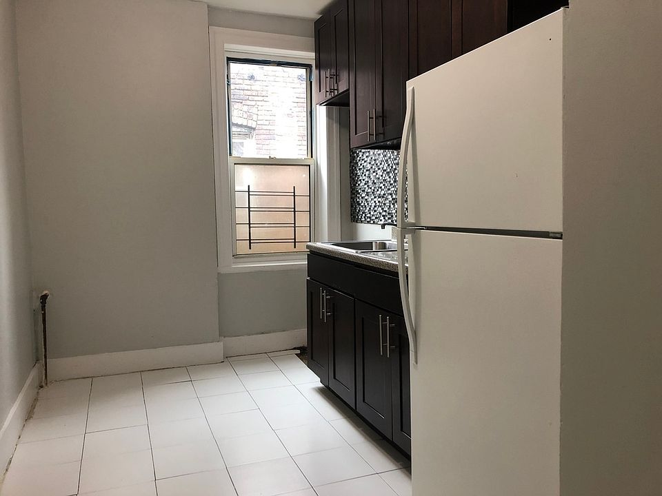 1st image of 2169 Pacific St #4F