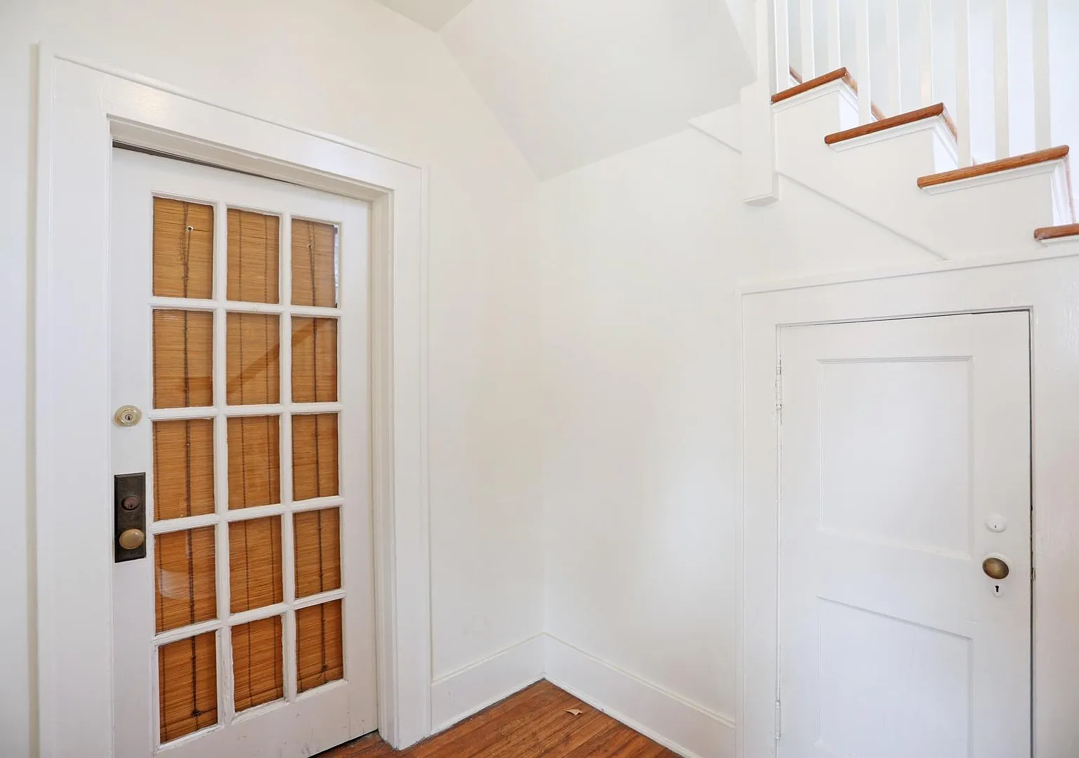 2 bed, 1100 sqft, $2,300 — Photo 4