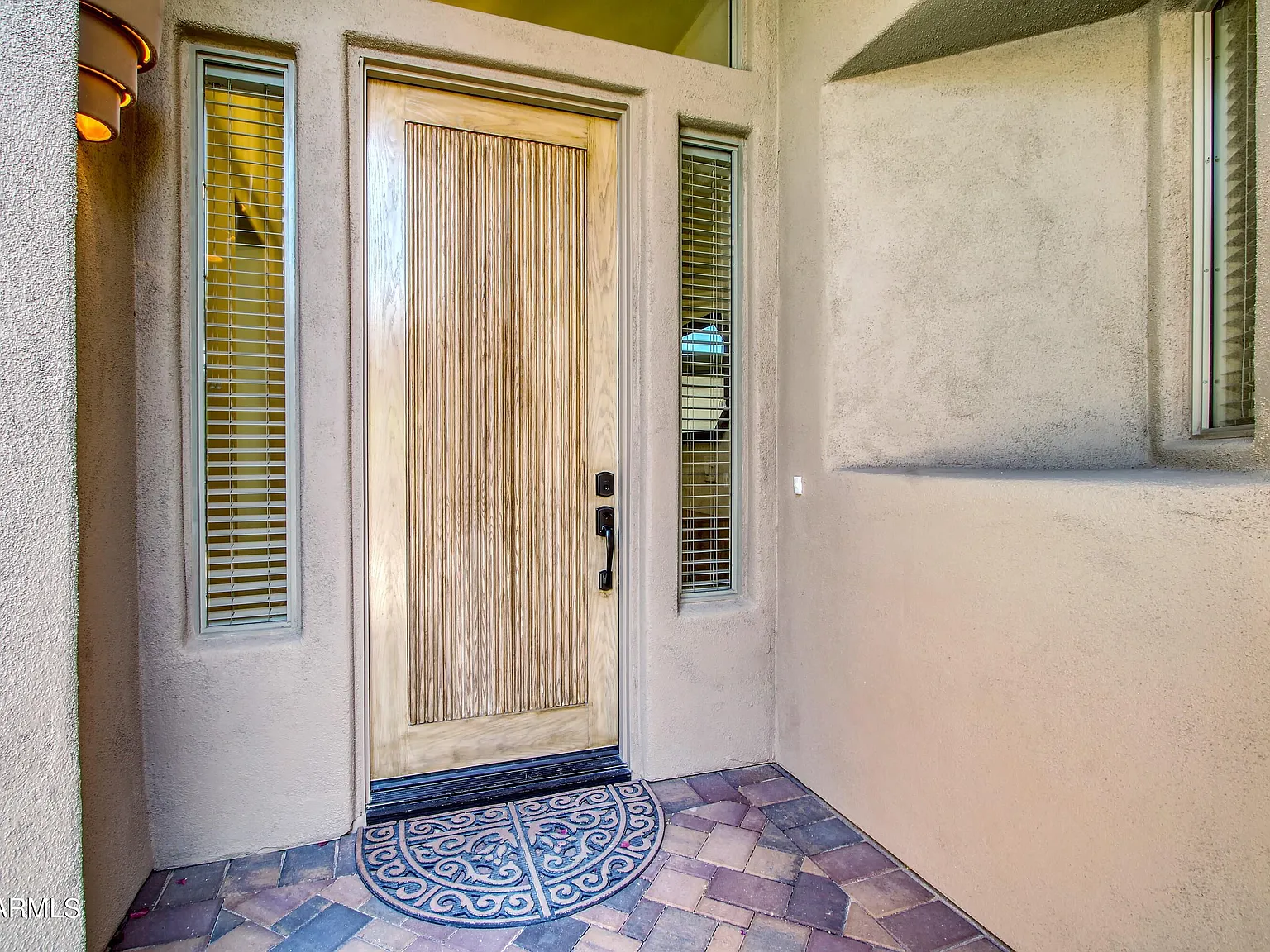 3 bed, 3.0 bath, 1973 sqft, $2,600 — Photo 4
