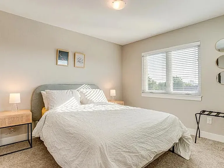 940A Tennyson St — Photo 13