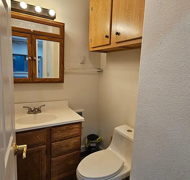 400 Railroad Ave — Photo 27