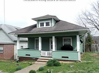 420 Market St, Hamlin, WV 25523