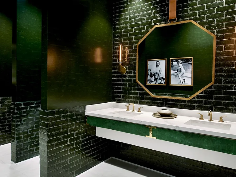 The Hue Midtown — Photo 20