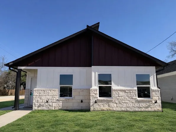 2101 College St, Greenville, TX 75401
