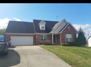 2905 Pin Oak Dr, Bardstown, KY 40004
