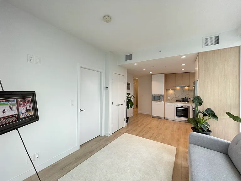 567 Clarke Rd #2202 — Photo 4